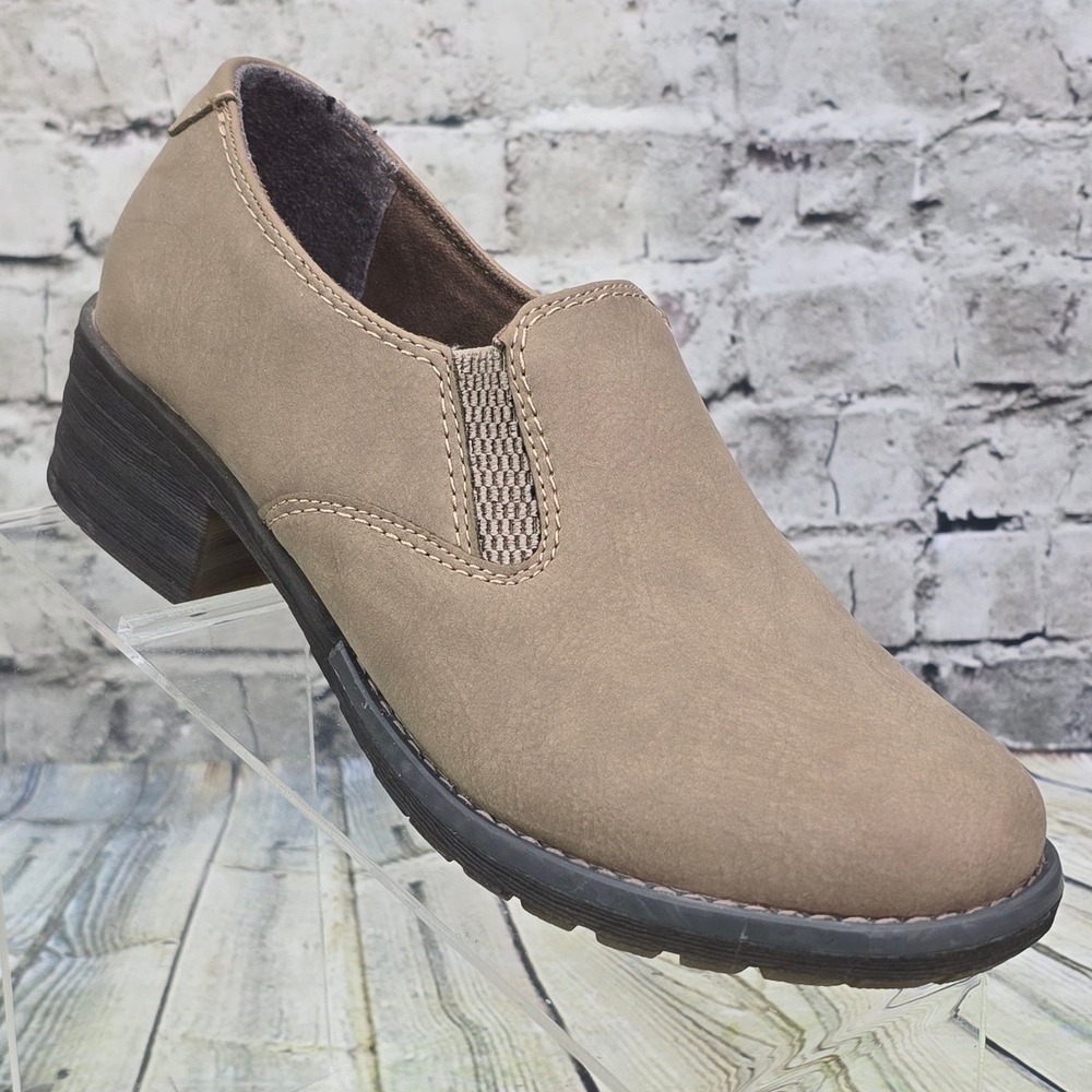 Eastland Brooke Loafers Womens 8M Tan Slip On Block Heel Lug Sole Casual Shoes